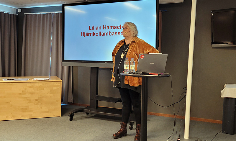 Hjärnkollsambassadör som föreläser