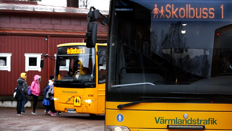 Uppkopplad skoltrafik låter allmänheten resa med skolbussarna