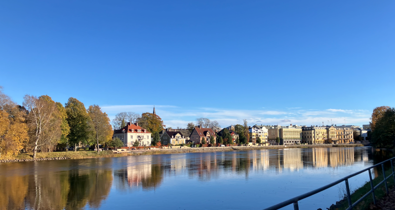 Bild över klarälven i centrala Karlstad.