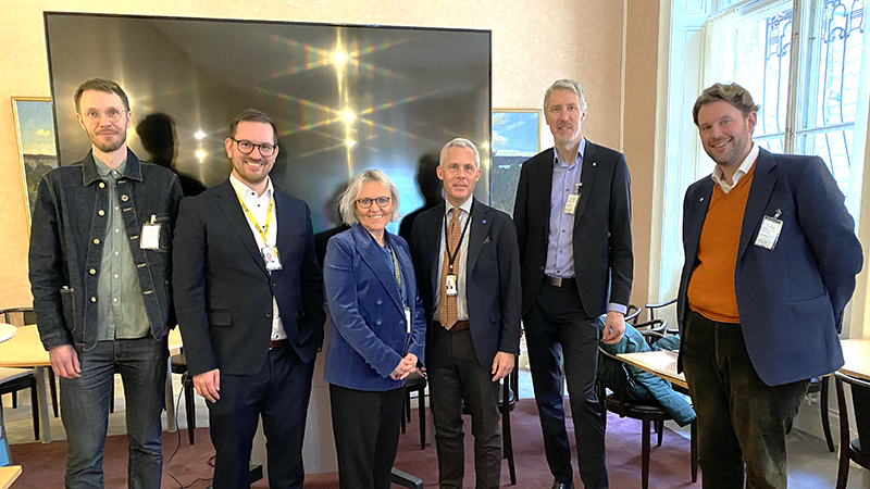 Talarna från seminariet står bredvid varandra.