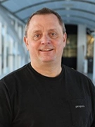Porträttbild Mikael Johnson